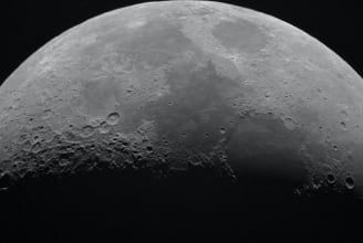 Play Dark Side of the Moon